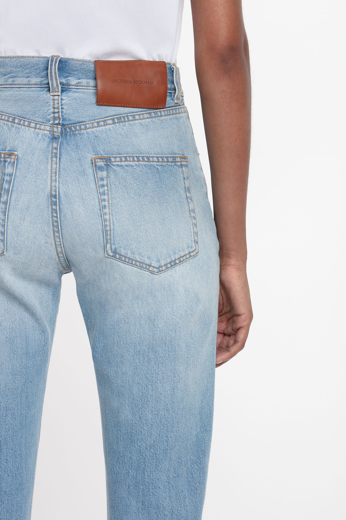 Victoria Relaxed Jean In Light Blue Wash