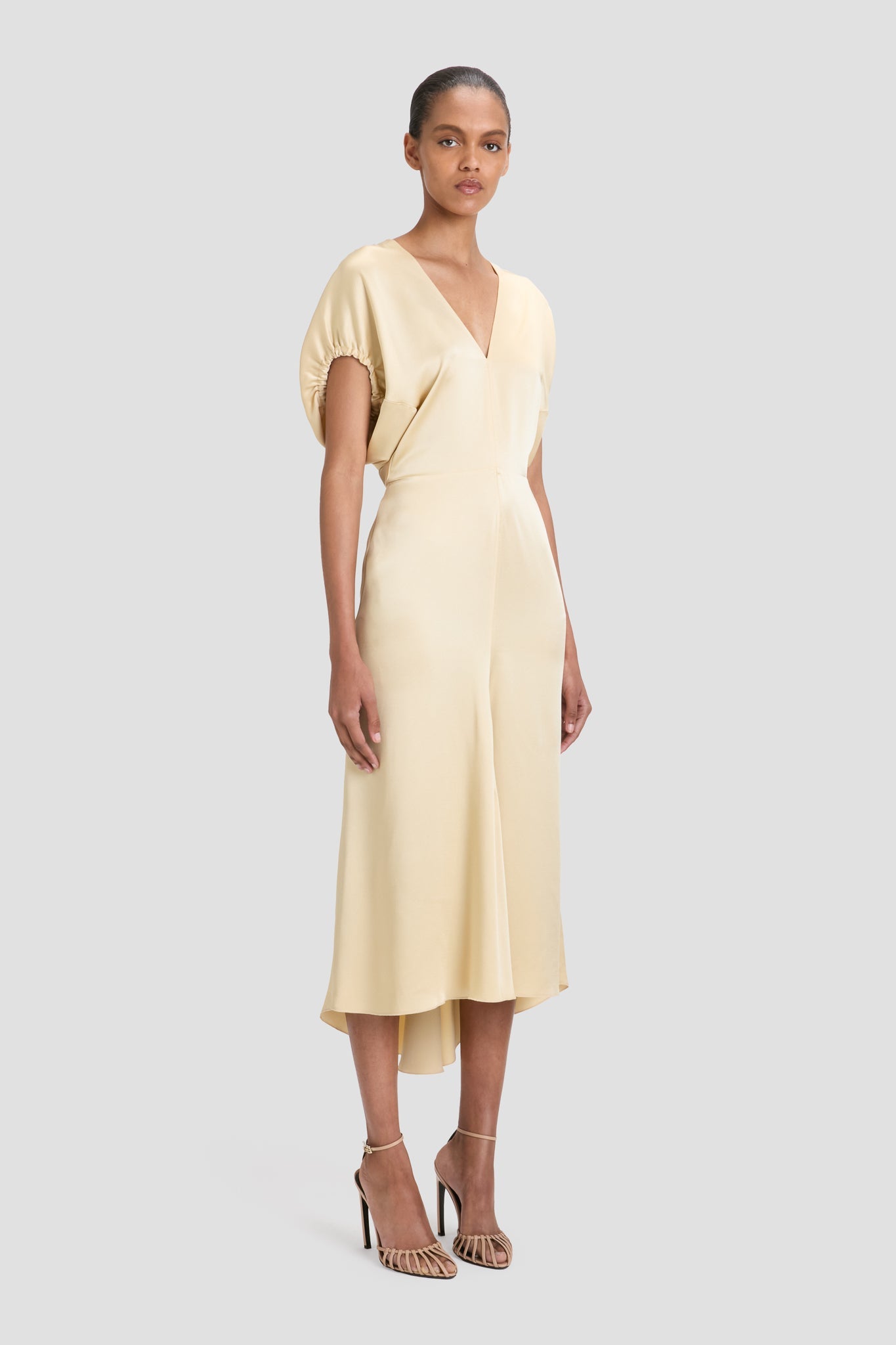 Blouson Detail Midi Dress In Macadamia