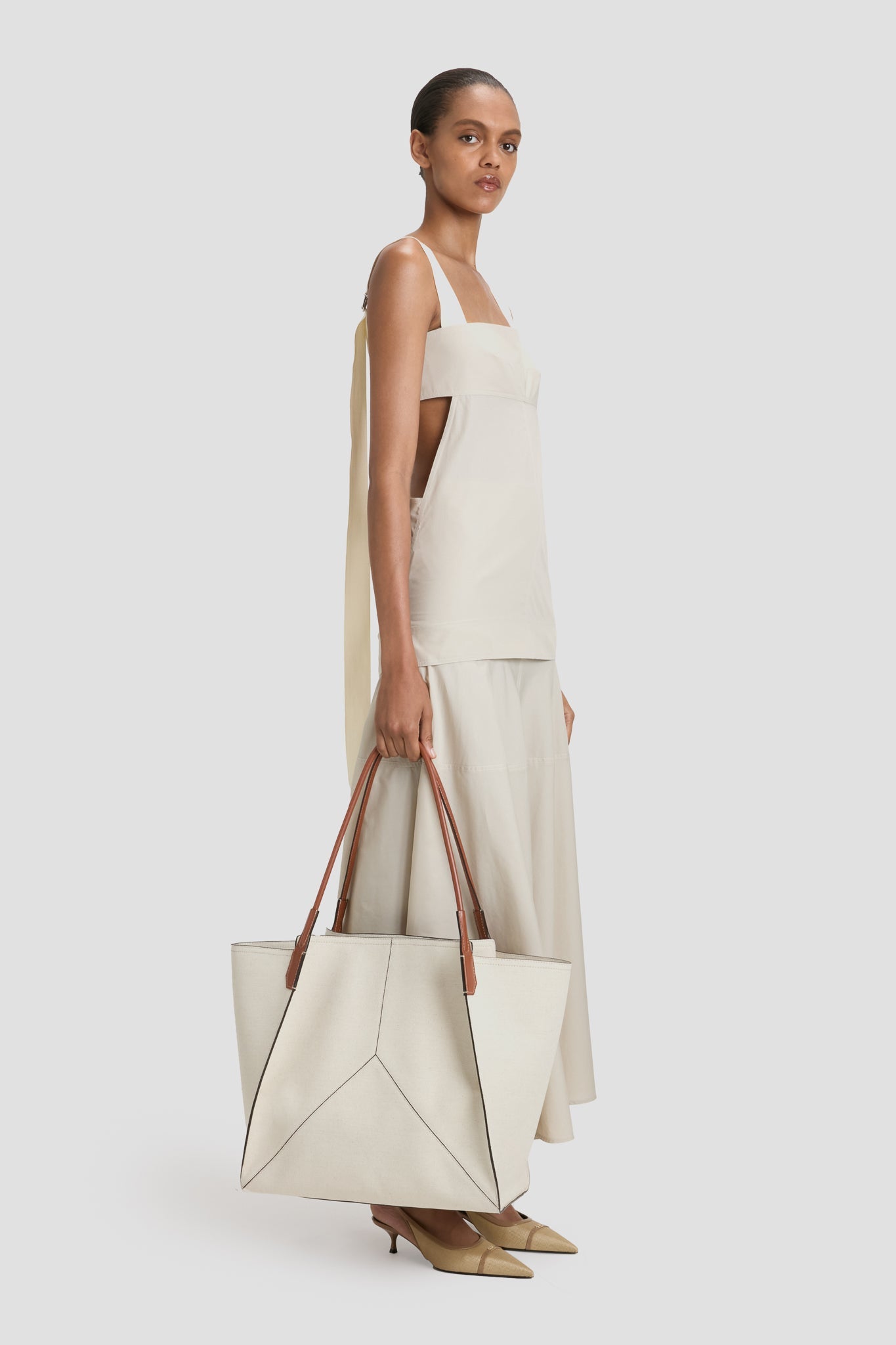 Large Victoria Tote In Ivory Canvas With Tan Leather