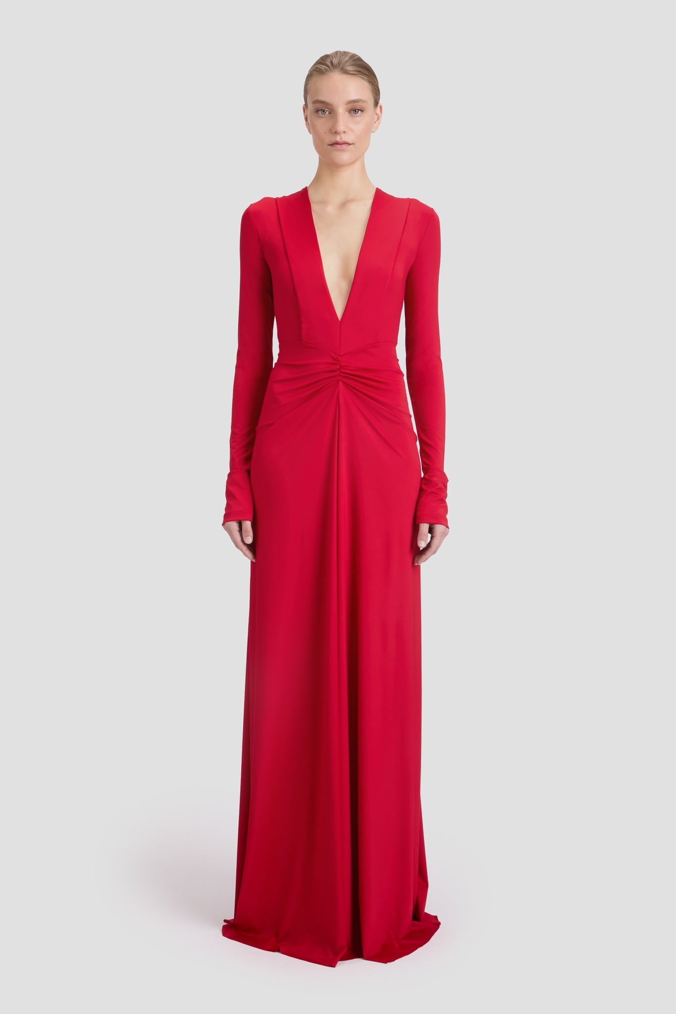 Robe longue à manches longues et décolleté en V profond en Rose