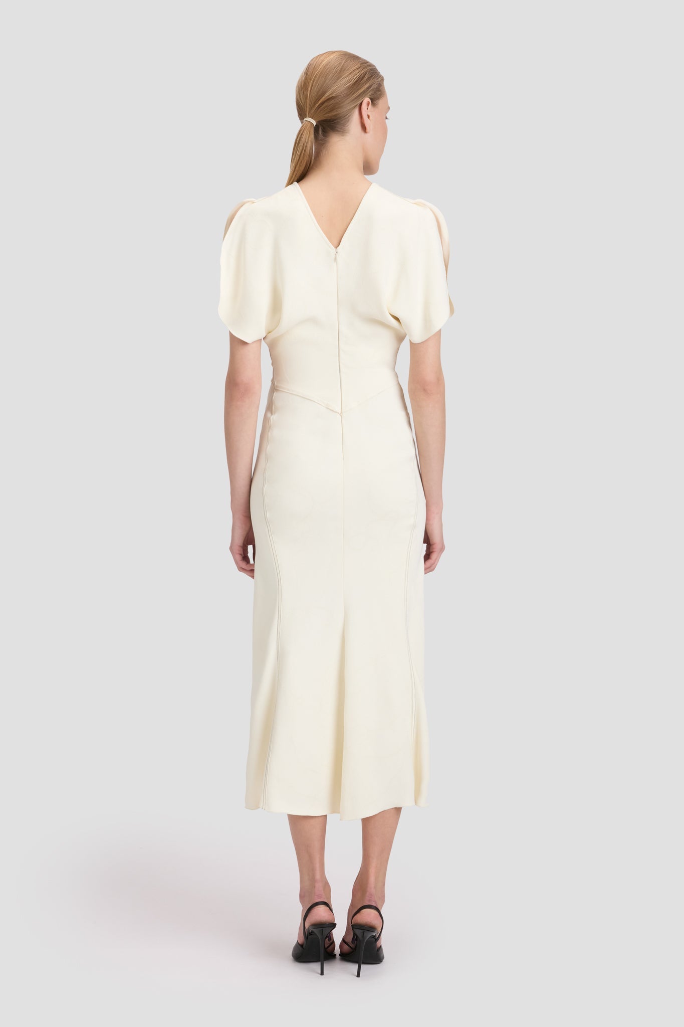 Gathered Waist Midi Dress In Ivory