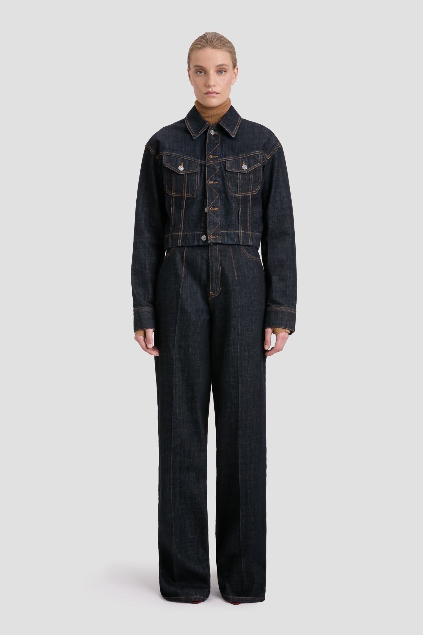 Cropped Denim Jacket In Indigo Rinse