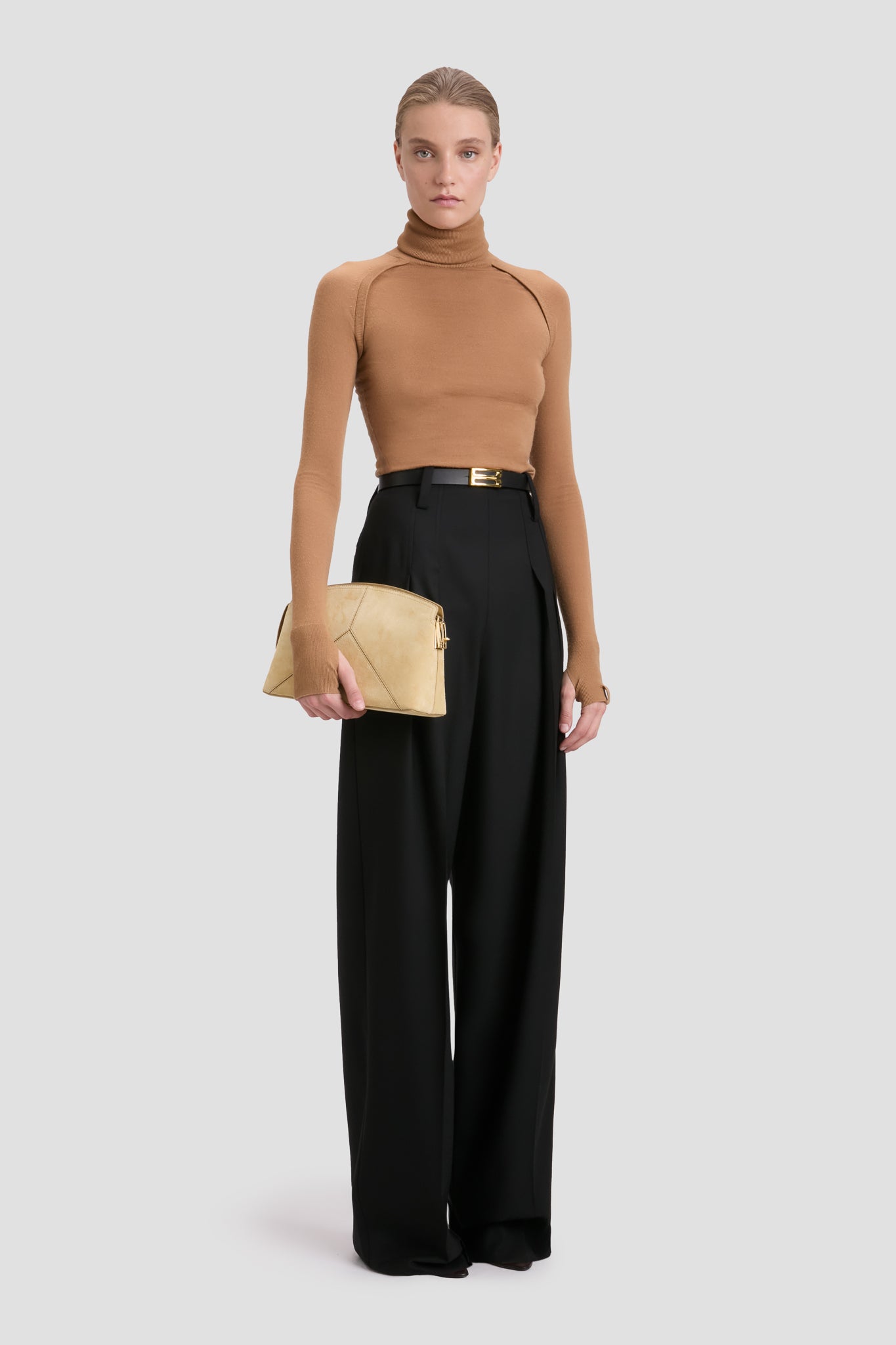 Victoria Clutch Bag In Sand Suede