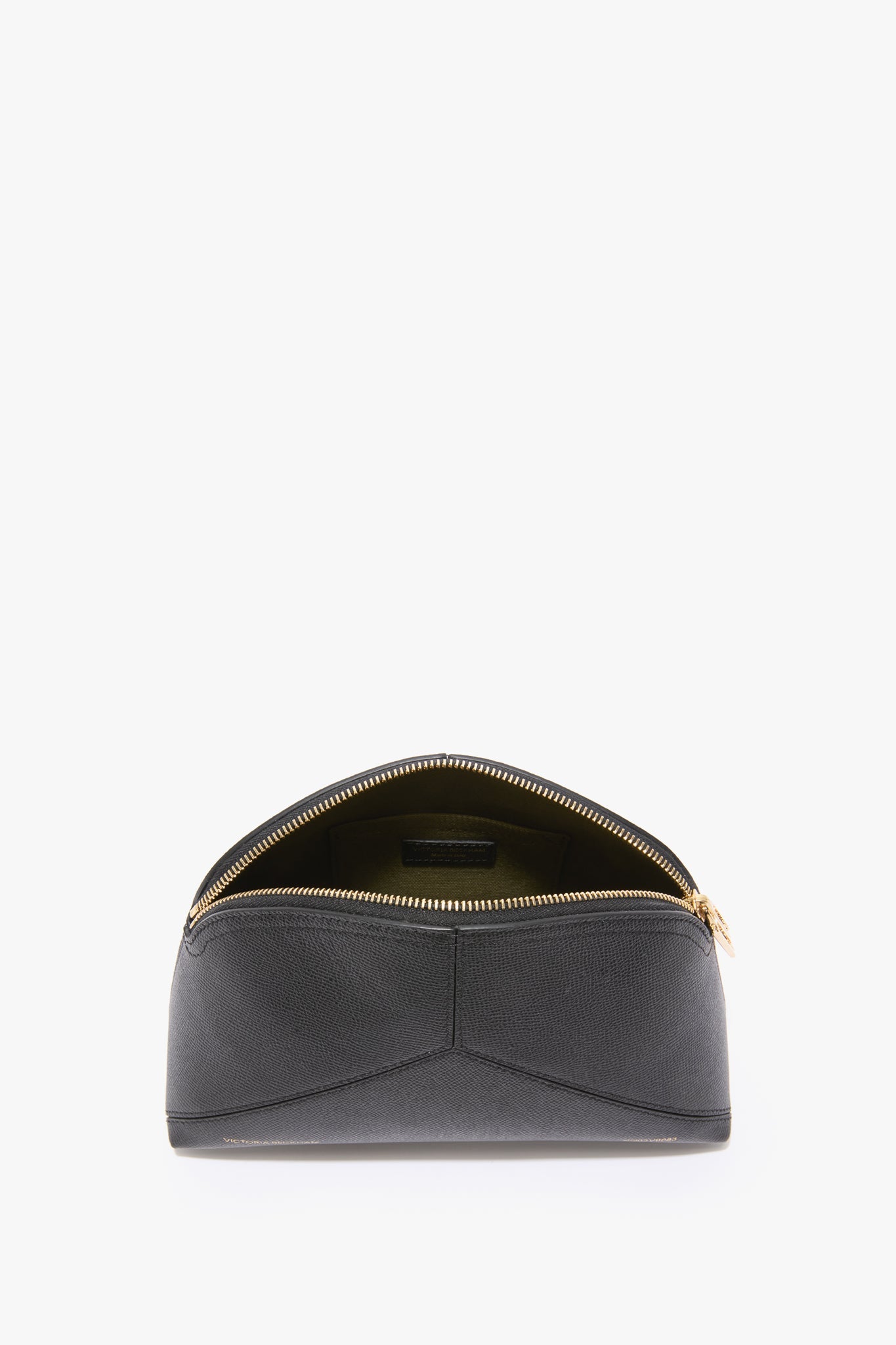 Victoria Large Travel Pouch In Black Grained Leather