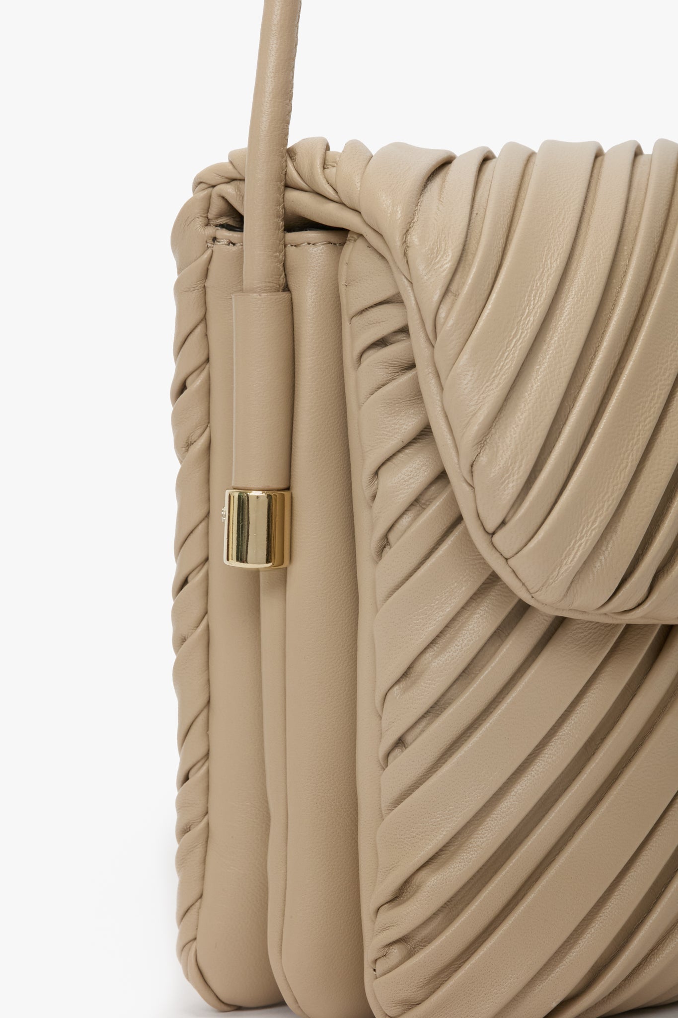 Soft Dorian Bag In Sand Pleated Leather