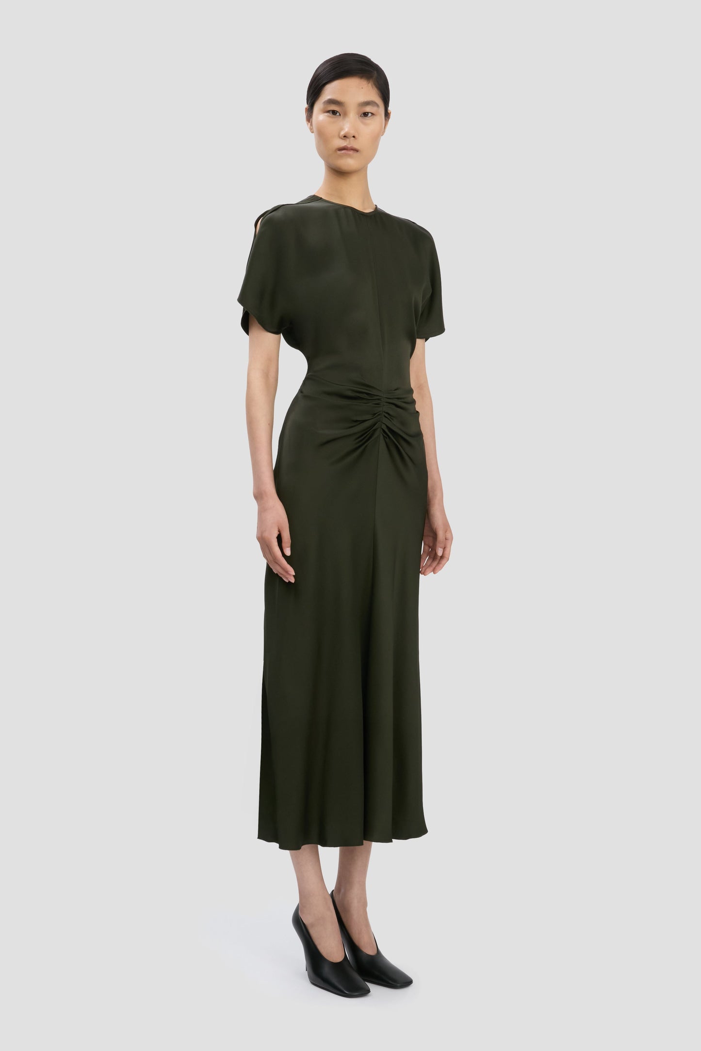 Gathered Waist Midi Dress In Dark Olive