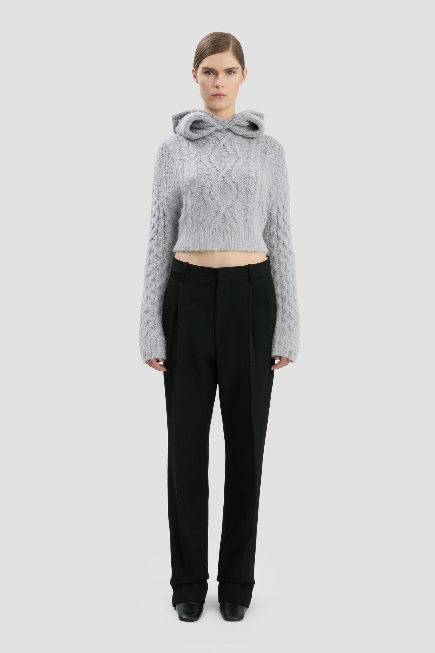 Cropped Cable Jumper In Grey Melange