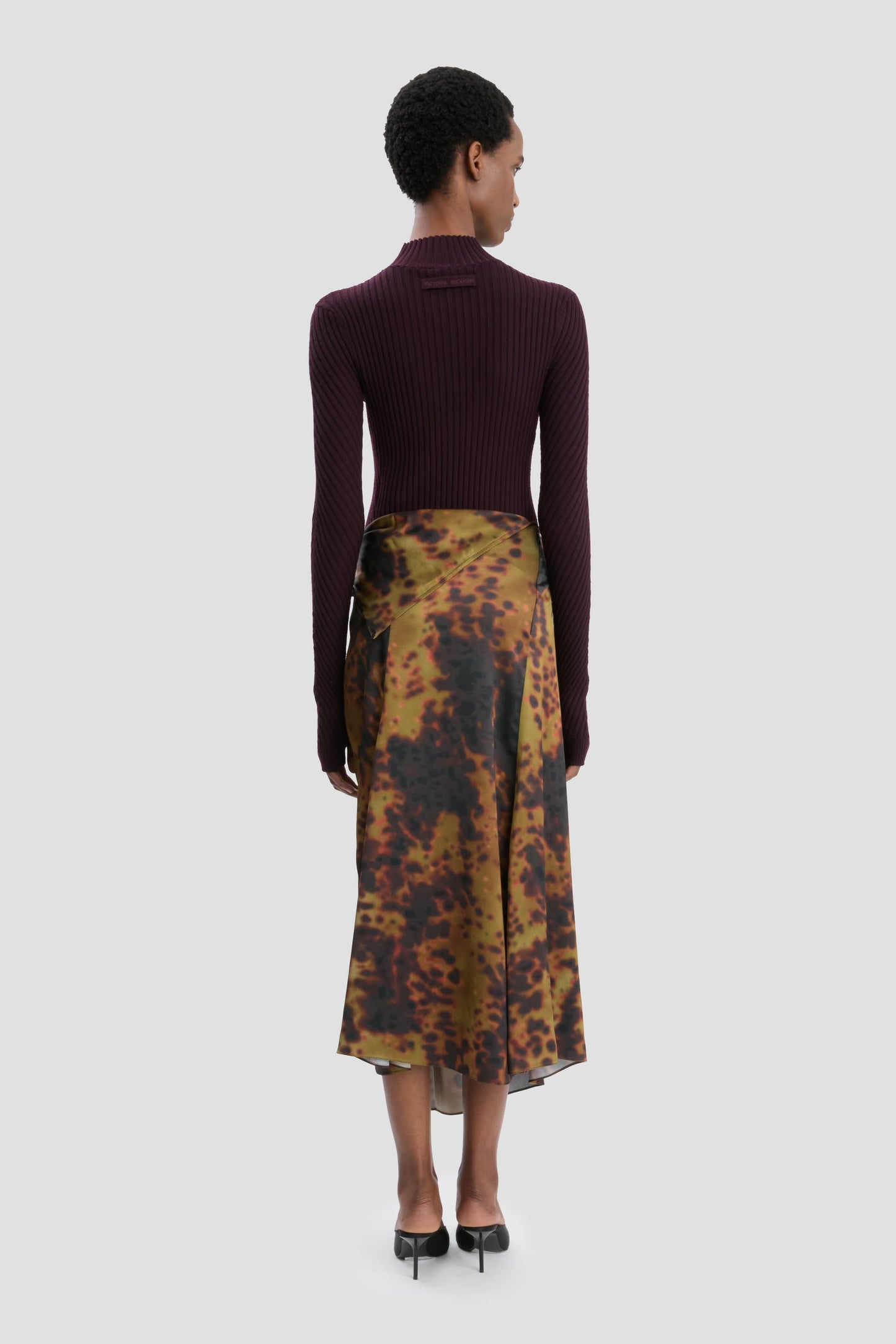 Rouleau Detail Midi Skirt In Olive Brown Print