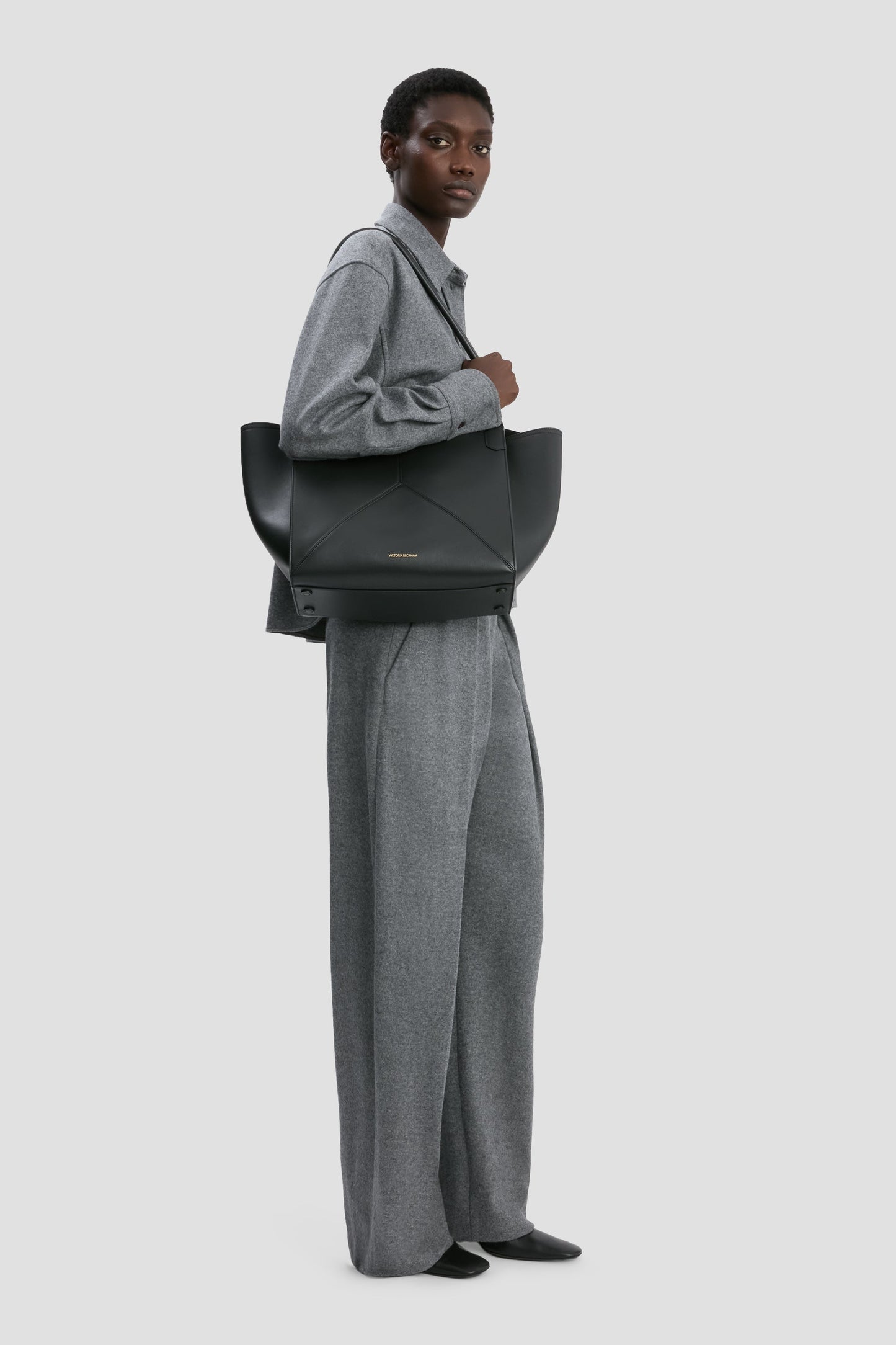 Victoria Tote In Black Soft Leather