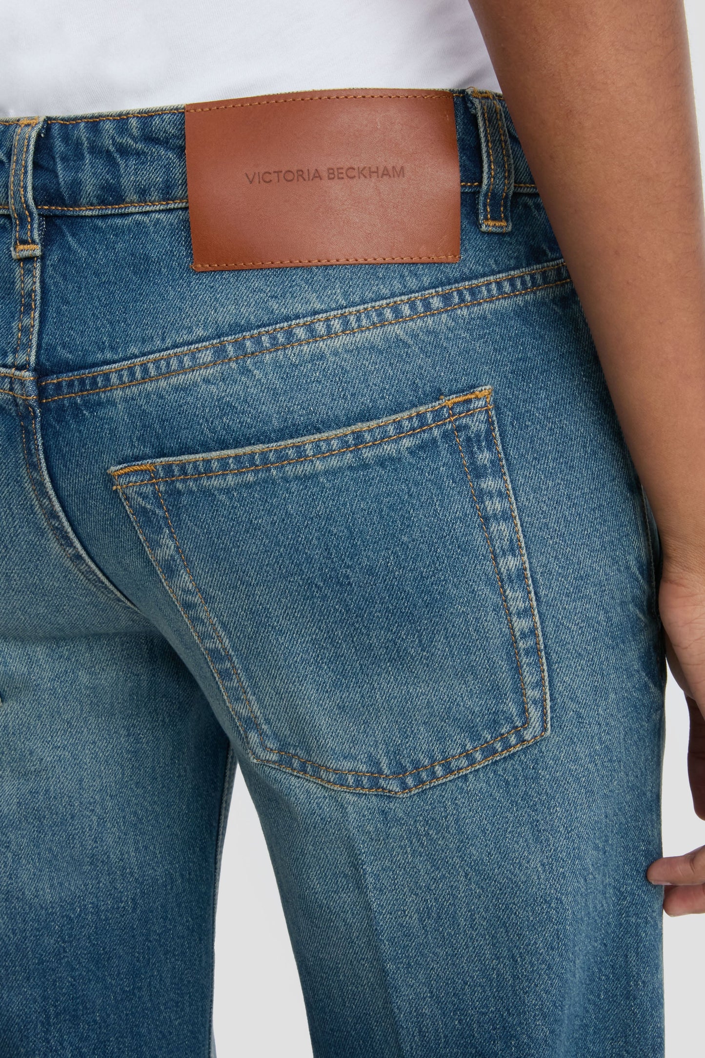 Gigi Low Waist Straight Leg Jean In Mid Blue