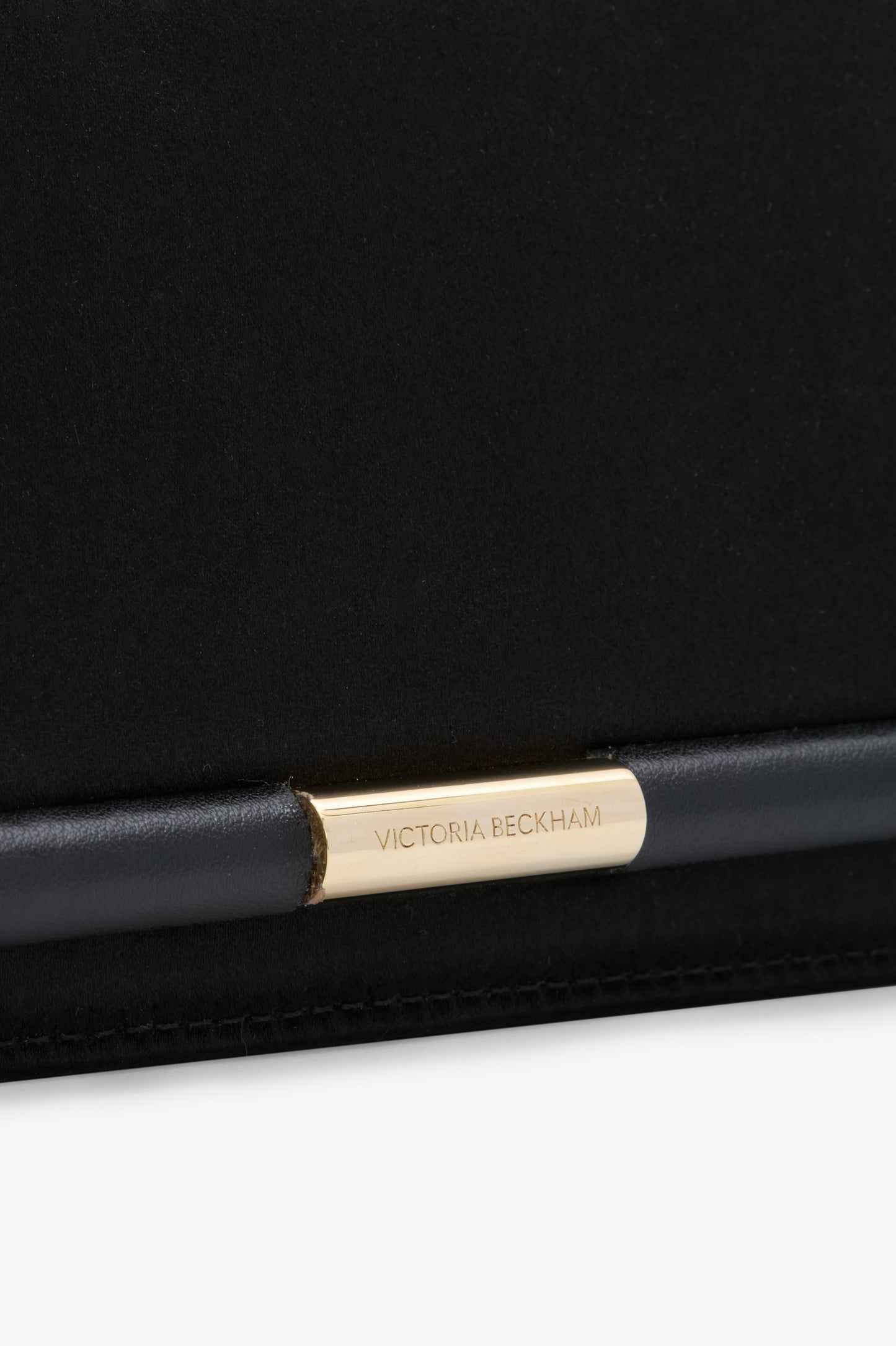 202 Clutch Bag In Black Smooth Leather