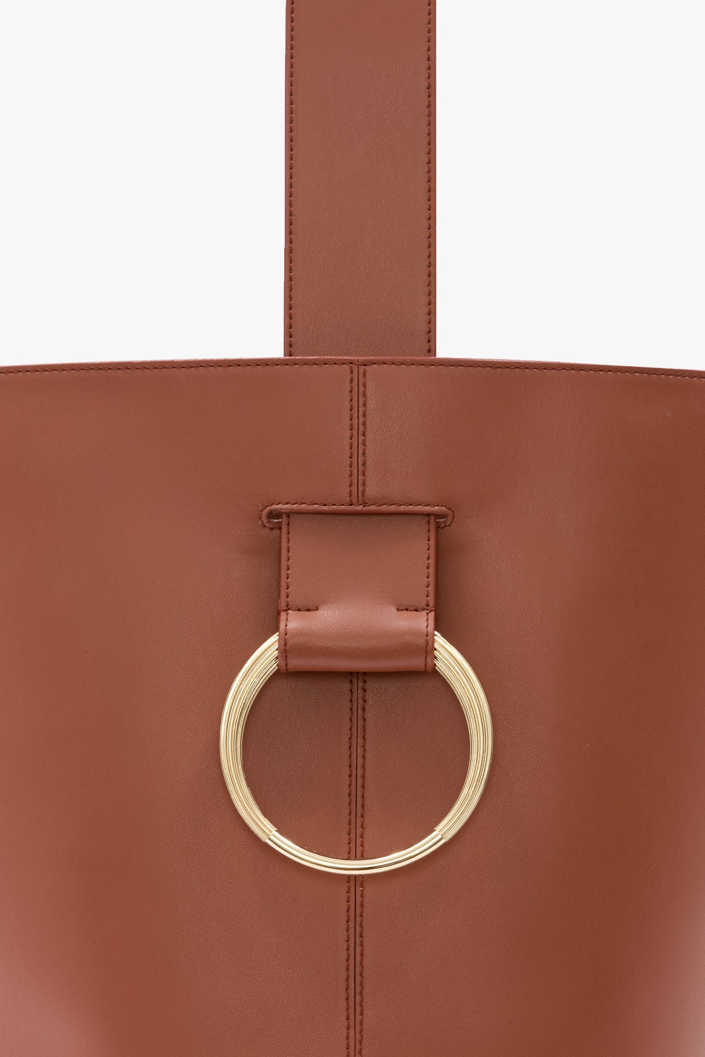Dia Bucket Bag In Tan Smooth Leather