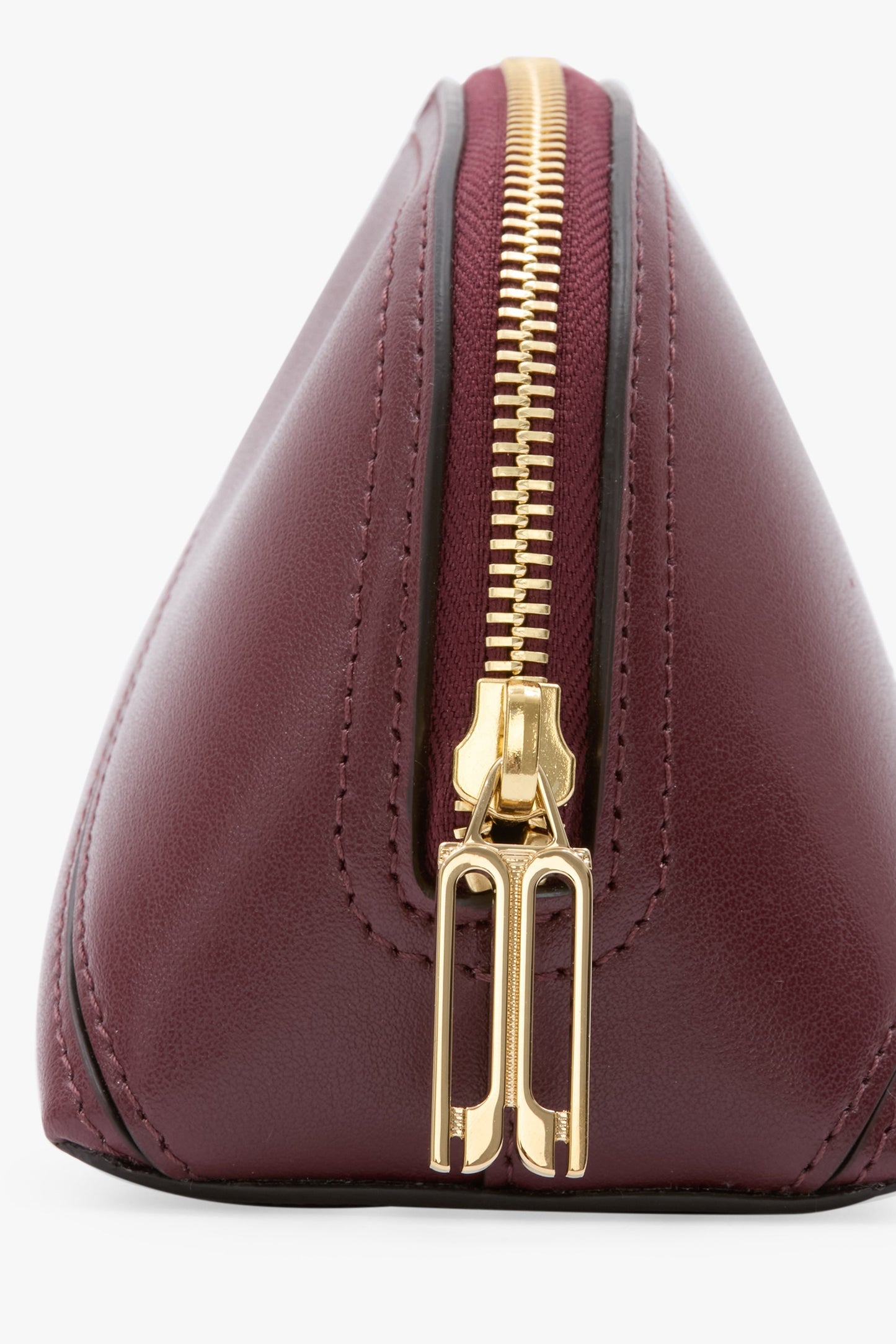 Victoria Mini Travel Pouch In Burgundy Smooth Leather