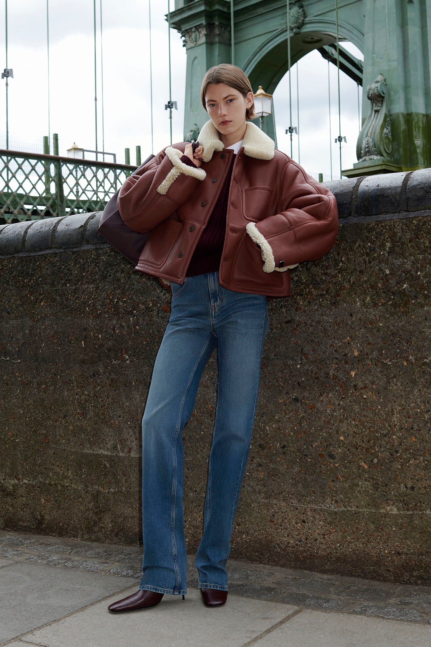 Cropped Shearling Jacket In Brown-Cream