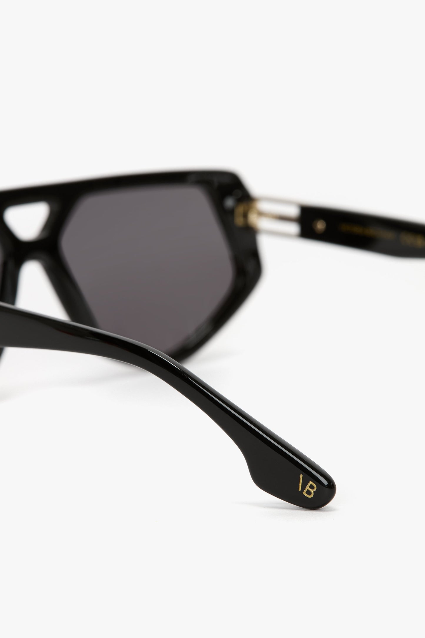 Double Bridge Dorian Logo Sunglasses In Black