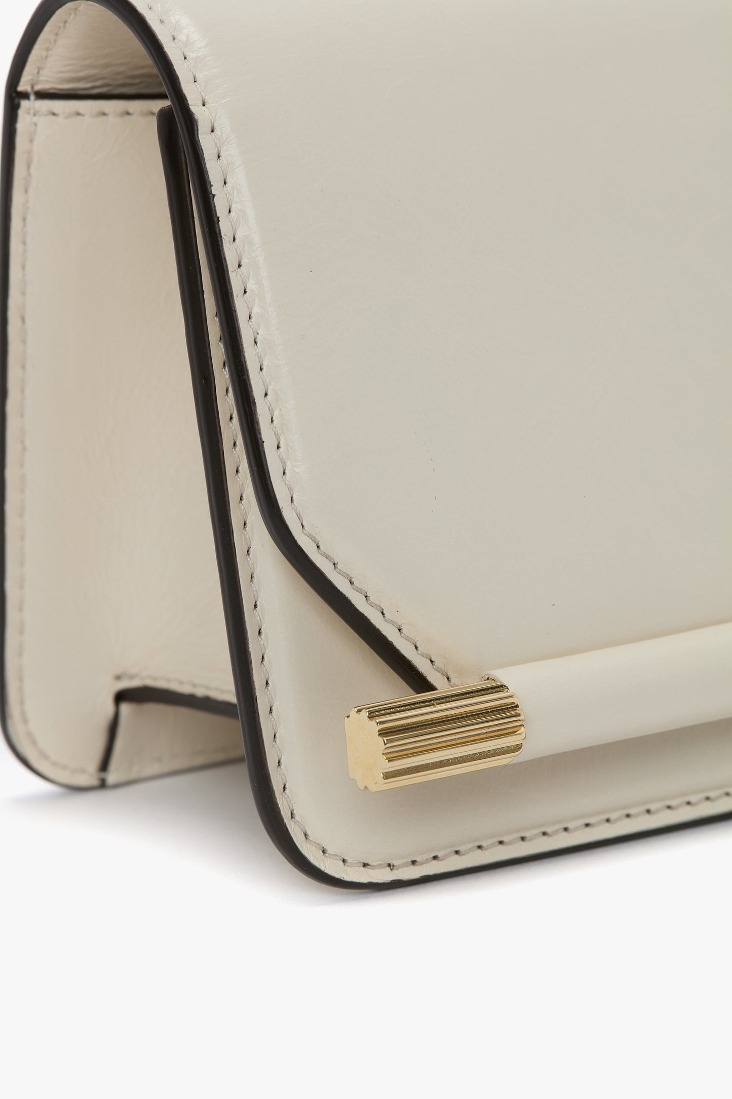 202 Clutch Bag In Ivory Distressed Leather