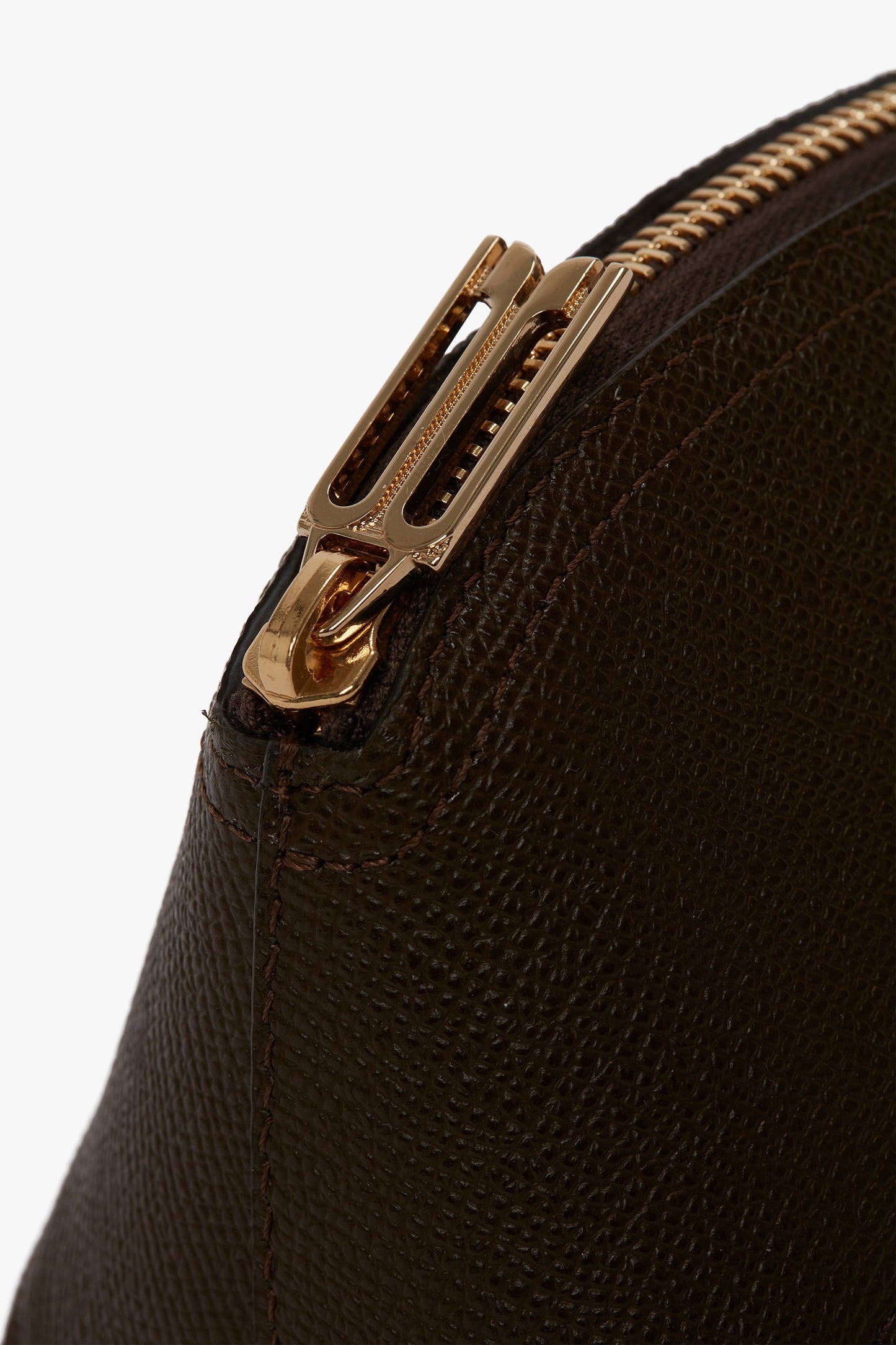 Victoria Mini Travel Pouch In Khaki Grained Leather