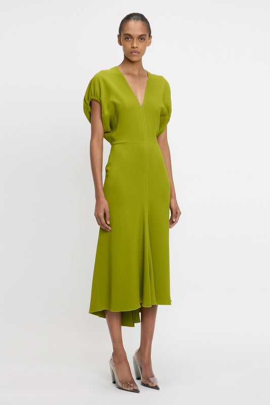 Blouson Detail Midi Dress In Parakeet