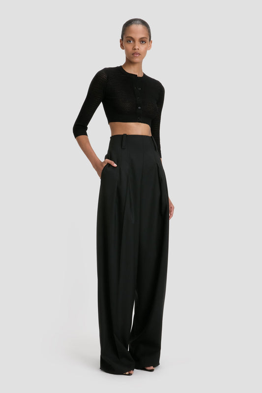 Cropped Sleeve Cardigan In Black