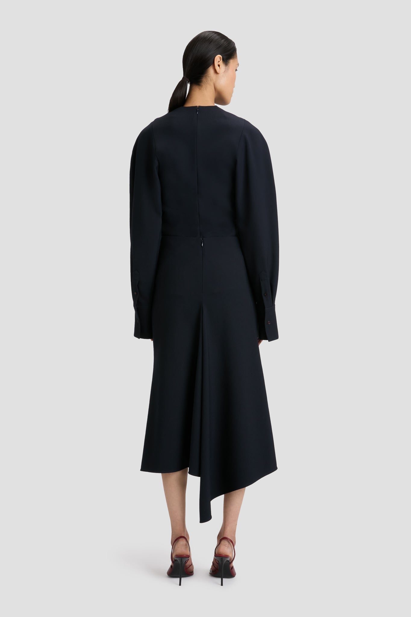 Kick Detail Skirt In Navy