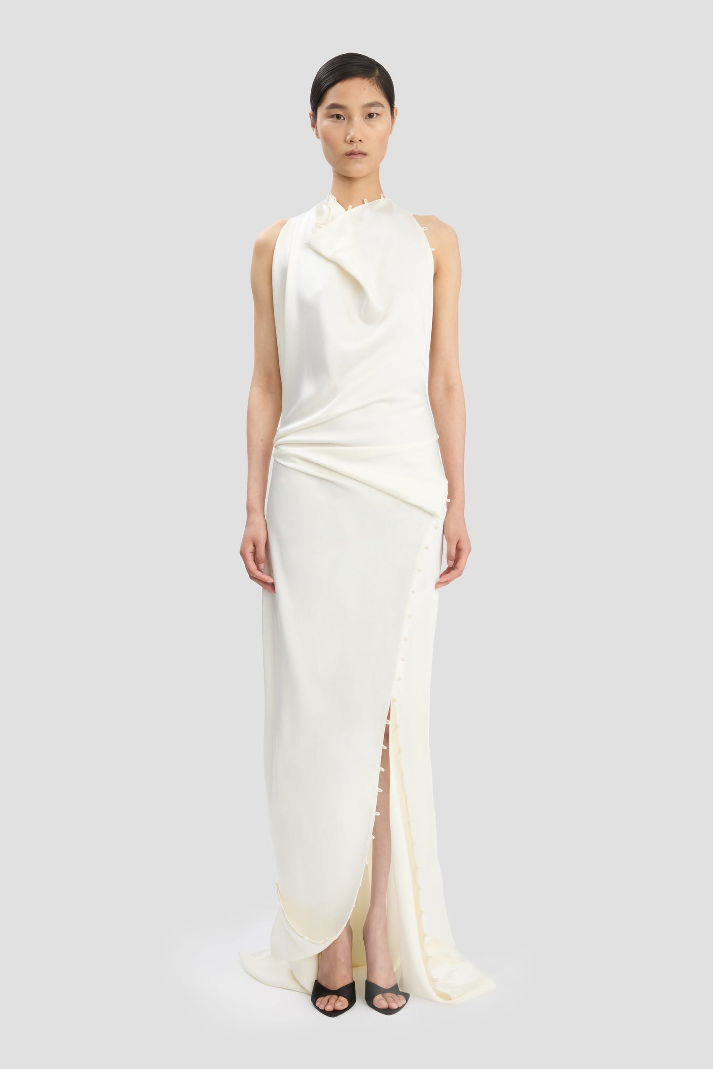 Rouleaux Detail Sleeveless Gown In Ivory