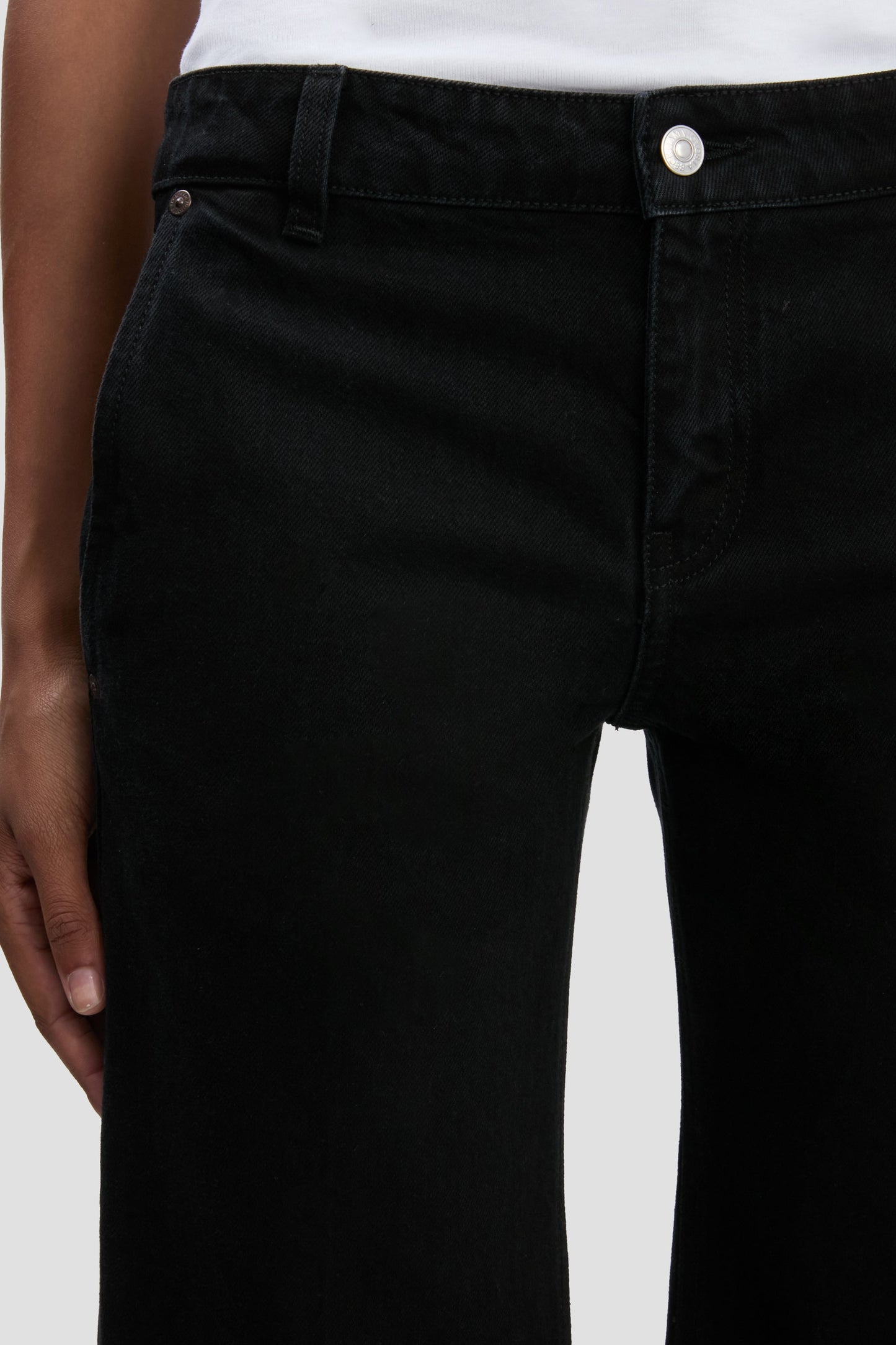 Gigi Low Waist Straight Leg Jean In Washed Black