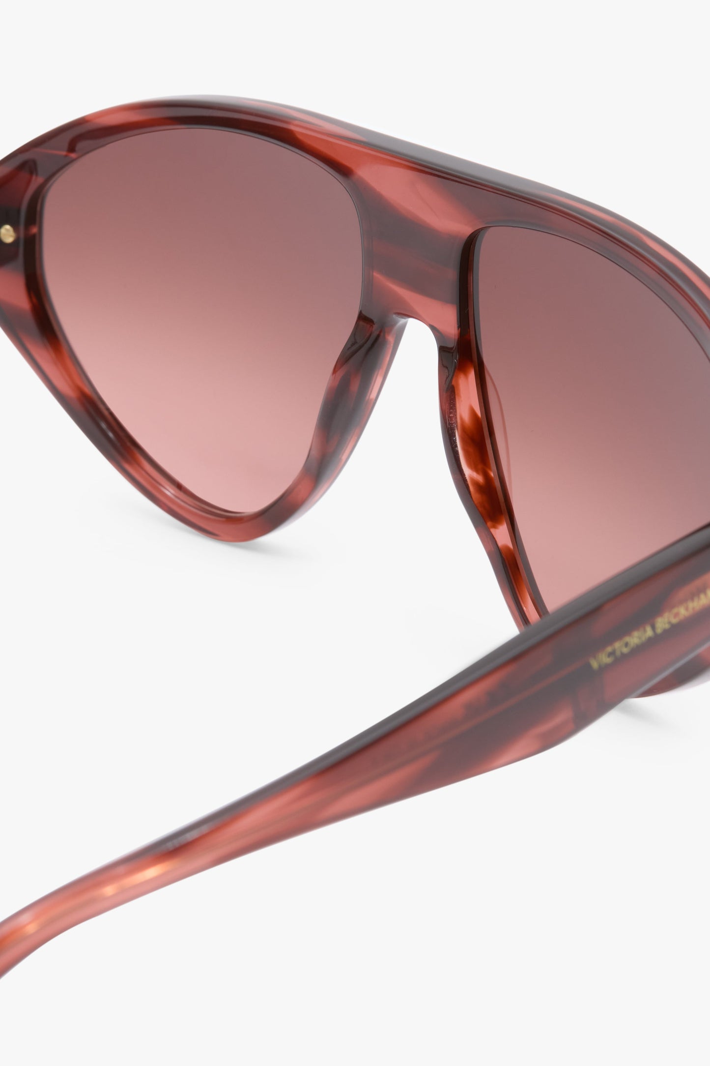 Visor Hinge-Detail Sunglasses in Striped Wine
